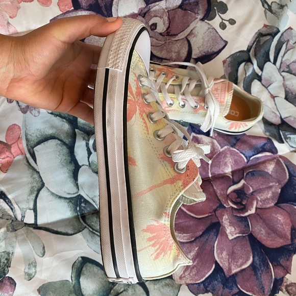 Very Adorbs Tropical Converse - Picture 12 of 12